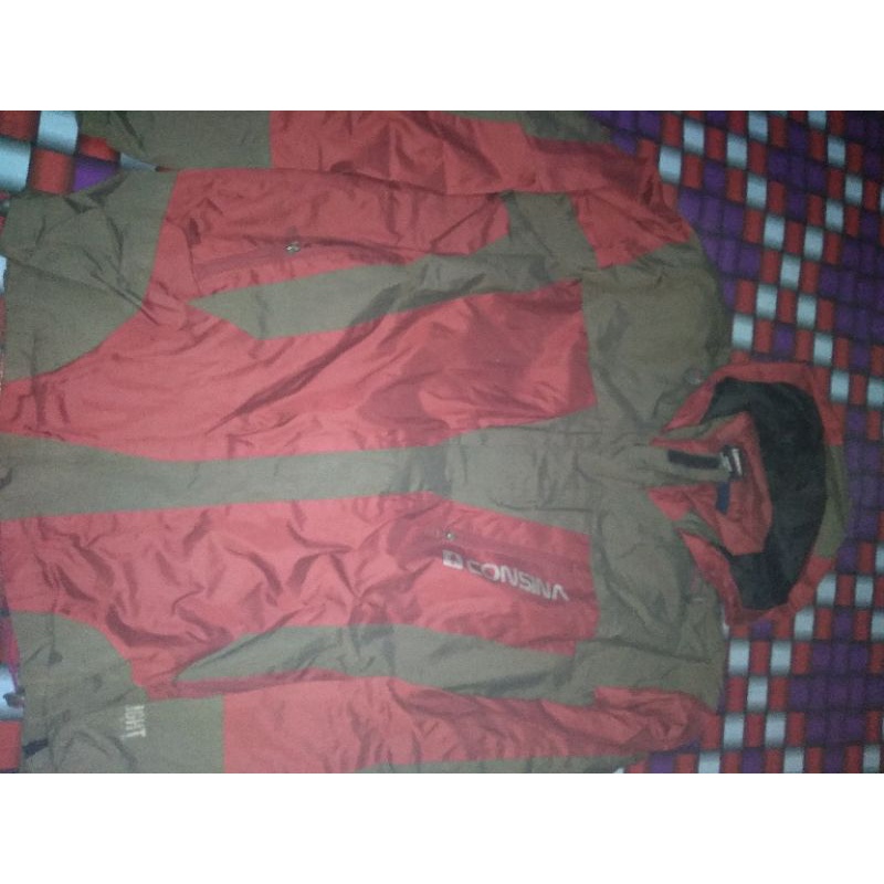 jaket gunung Consina