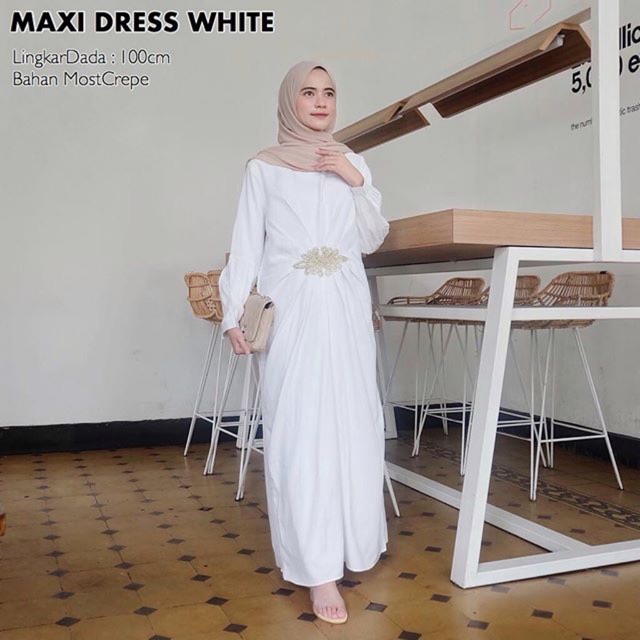 MAXI DRESS WHITE LAVVELA