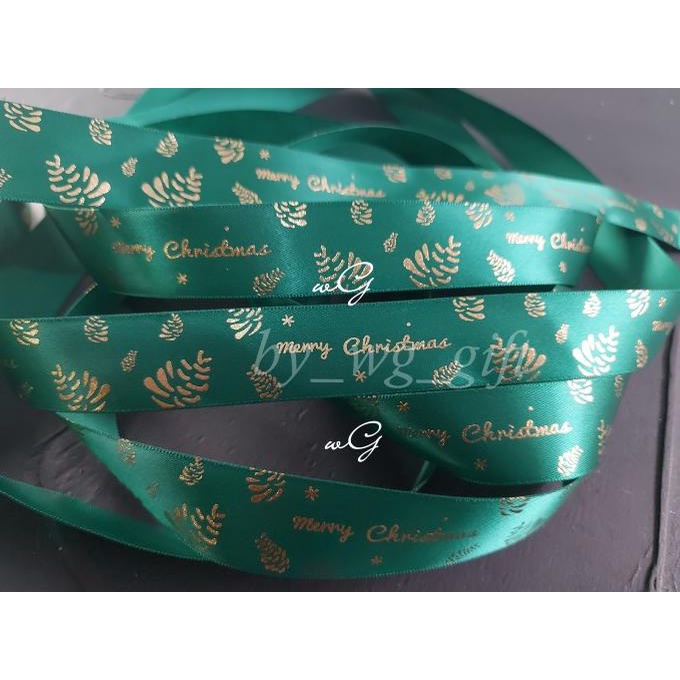 

Sale!!! Pita Natal Christmas - Satin - Merah / Hijau - Emboss D; Panjang 25 Yd - Paling Dicari