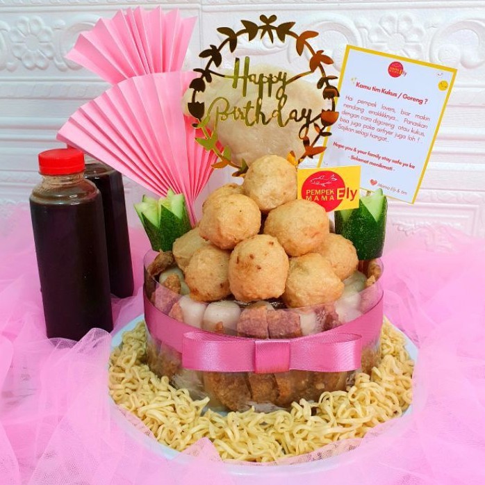 

Kue Ultah / Kue Pempek / pempek kue / Kue Unik /Pempek tower PEMPEK ENAK HALAL