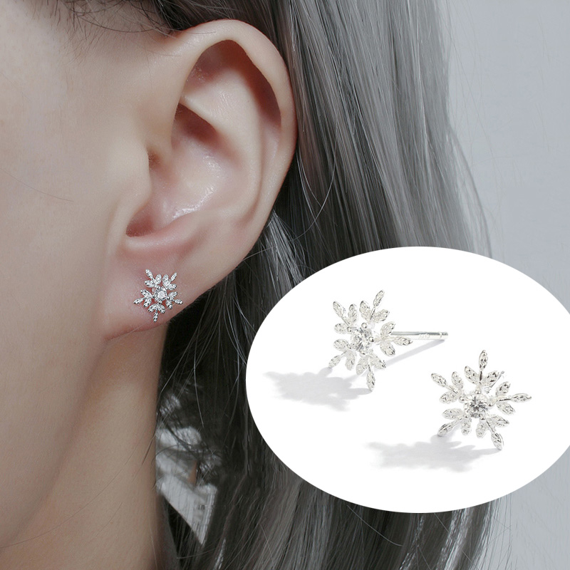 Anting Perak Kepingan Salju Exquisite Snowflake Silver Earrings Stud Korea Winter Crystal Earring for Women Girl Female Jewelry Gifts