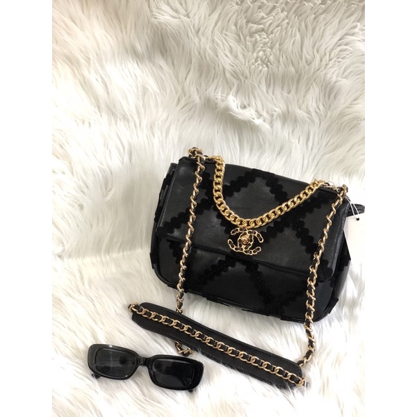 Tas Ch Import Hitam