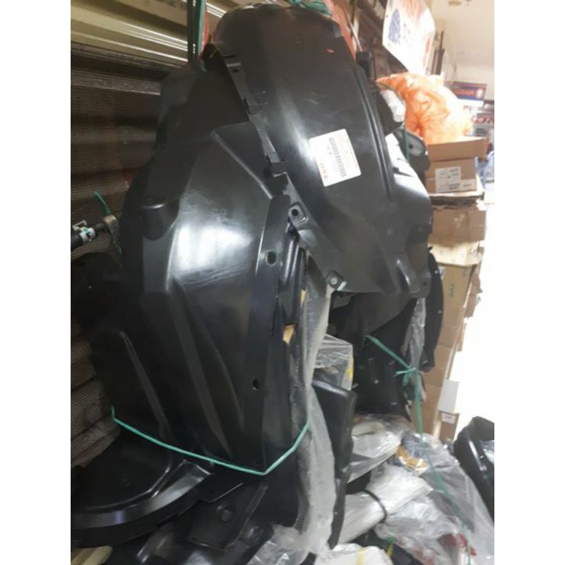 liner fender belakang suzuki ertiga