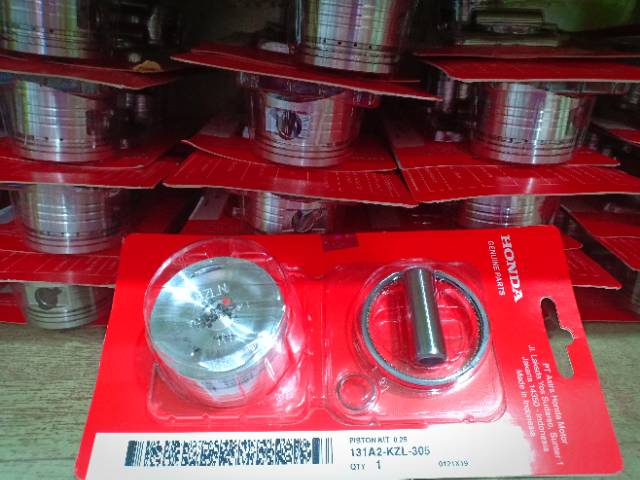 Piston Kit BEAT FI, SCOOPY FI, SPACY FI  STARTER KASAR 131A1-KZL-305 131A2KZL305-1