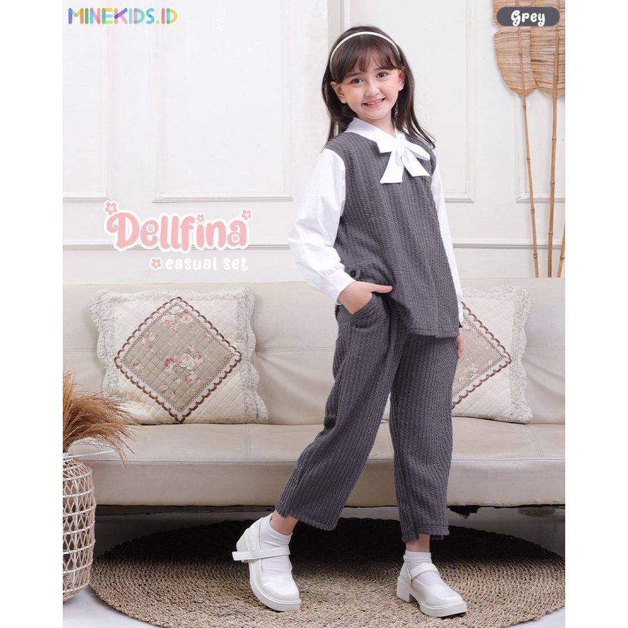 Setelan anak Dellfina by Minekids
