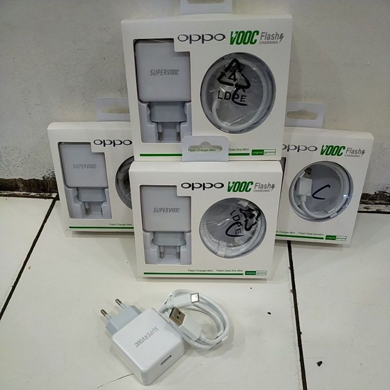 Charger TC cas cesan Oppo type C VOOC original (model R17)