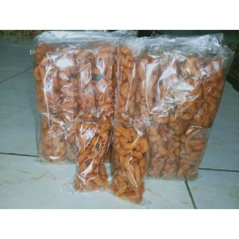 

MAKARONI RENYAH PEDAS DAUN JERUK