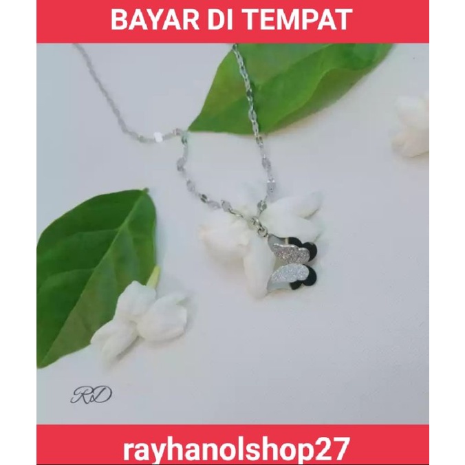 Perhiasan wanita kalung titanium anti karat dan alergi liontin motif kupu-kupu lapis emas 23k