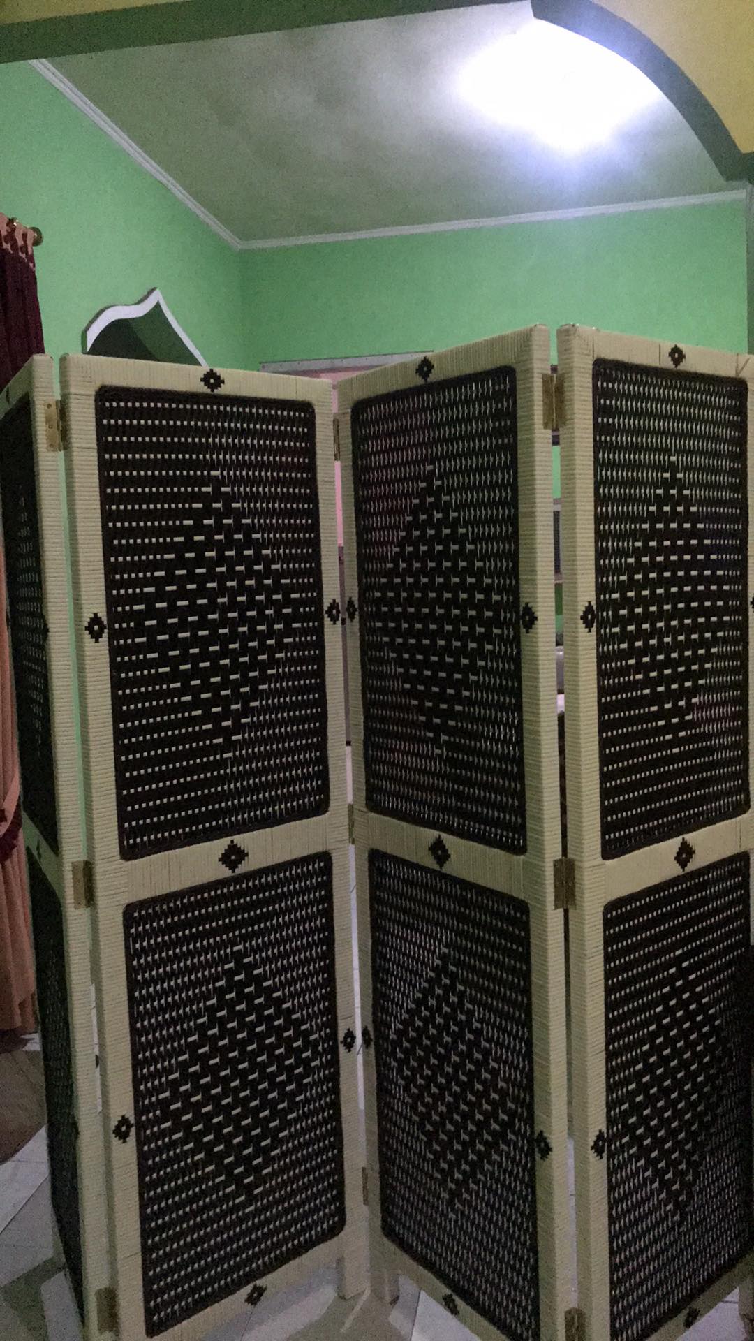 Partisi 4 Pintu Rotan Sintetis