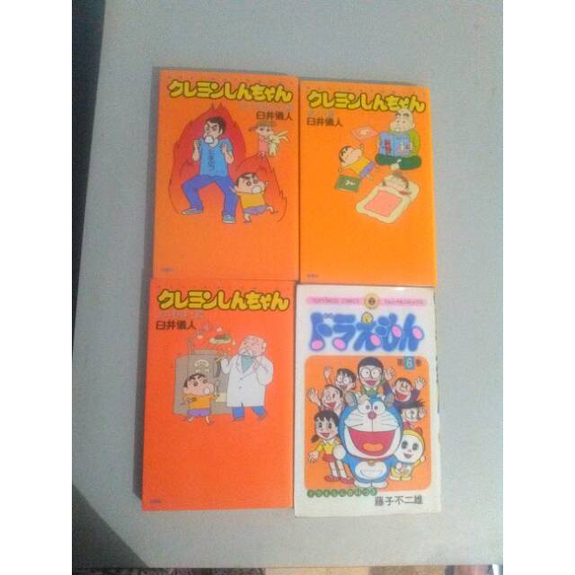 

Manga jepang crayon shinchan + doraemon