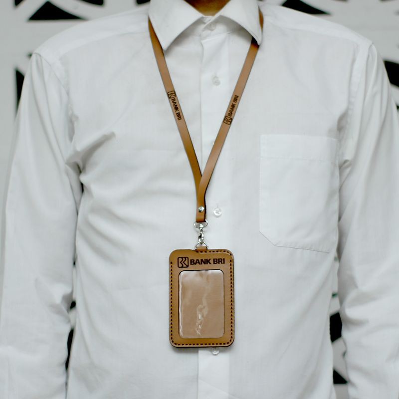 

ID CARD HOLDER KULIT / NAME TAG KULIT ASLI TERMURAH