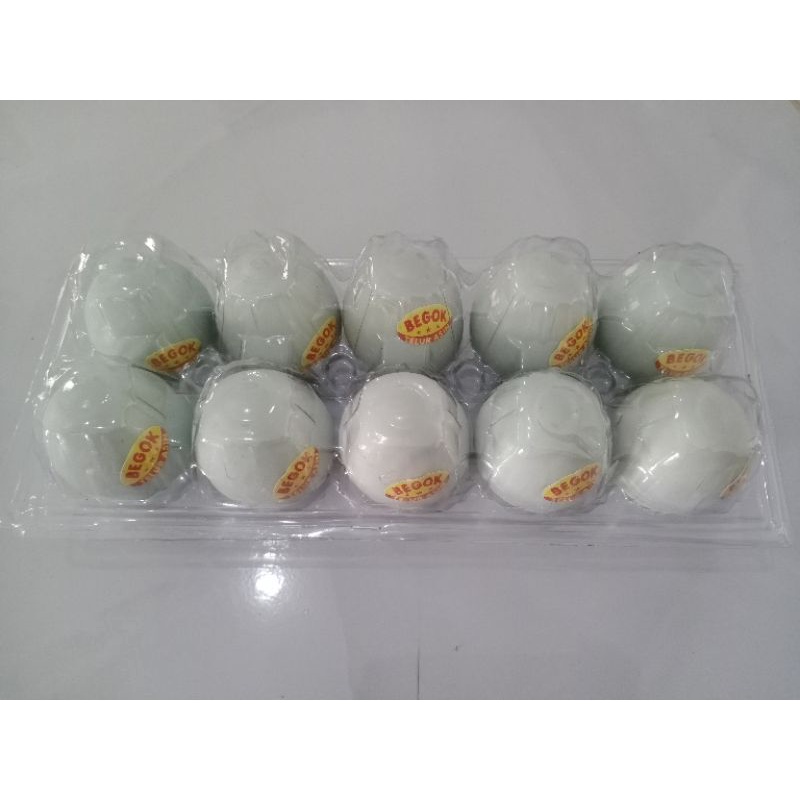 

Telur Bebek besar sedang Asin Matang Begok kemasan mika