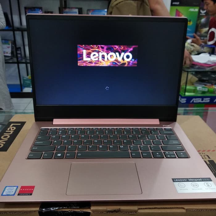 Lenovo Ideapad 330S -14IKB Corei5 8250U 4GB 1TB M535 Win10 EX-Display