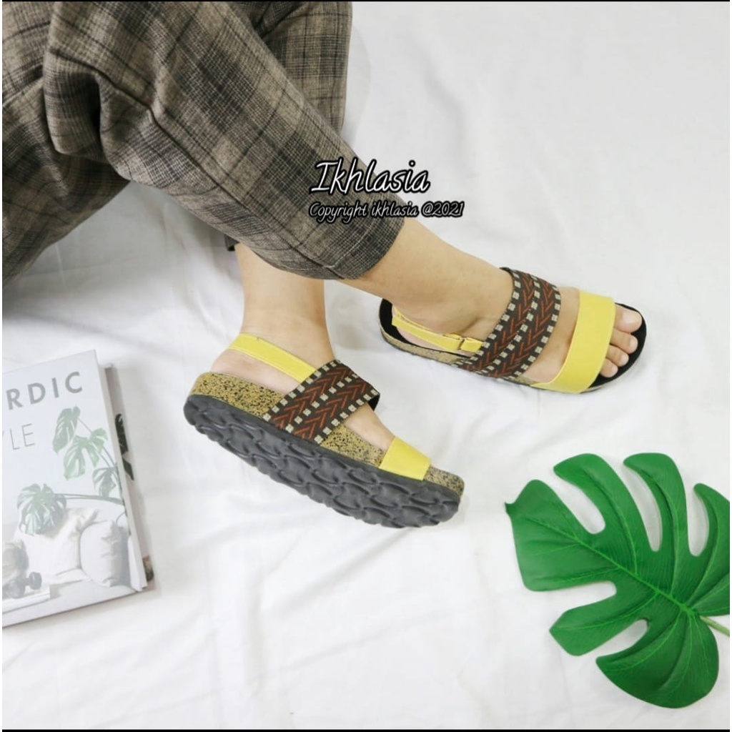 Ikhlasia - Darlia Sandal Puyuh Tali Wanita TP62