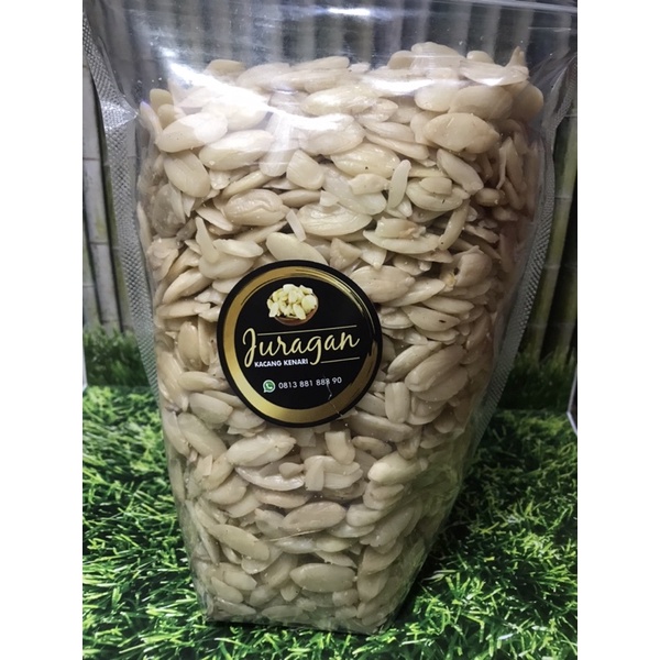 

kacang kenari