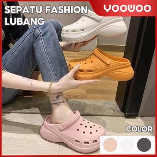 Image of sandal crocs wanita /sandal fuji /Sandal Fashion /sandal selop /sandal wedges /sneaker sol tebal