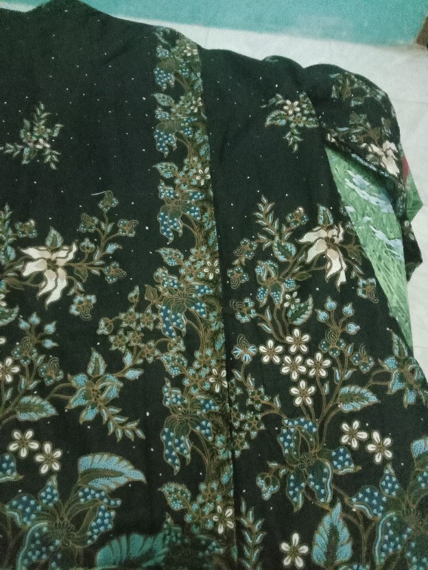 Grosir Terlaris Genes Jelita Tunic Navbor Yelbor Whitbor Creambor Tunik Batik Modern