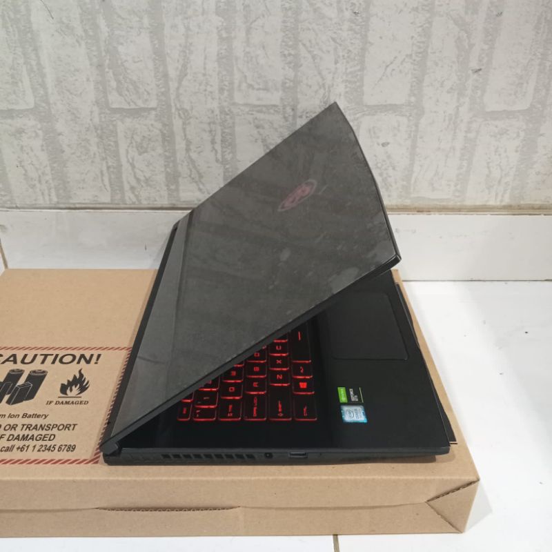 Laptop Gaming MSI GF63 Cor i5-9300H Gen 9 Ram 8GB/SSD 256GB GTX1050Ti 4GB editing desain Mulus