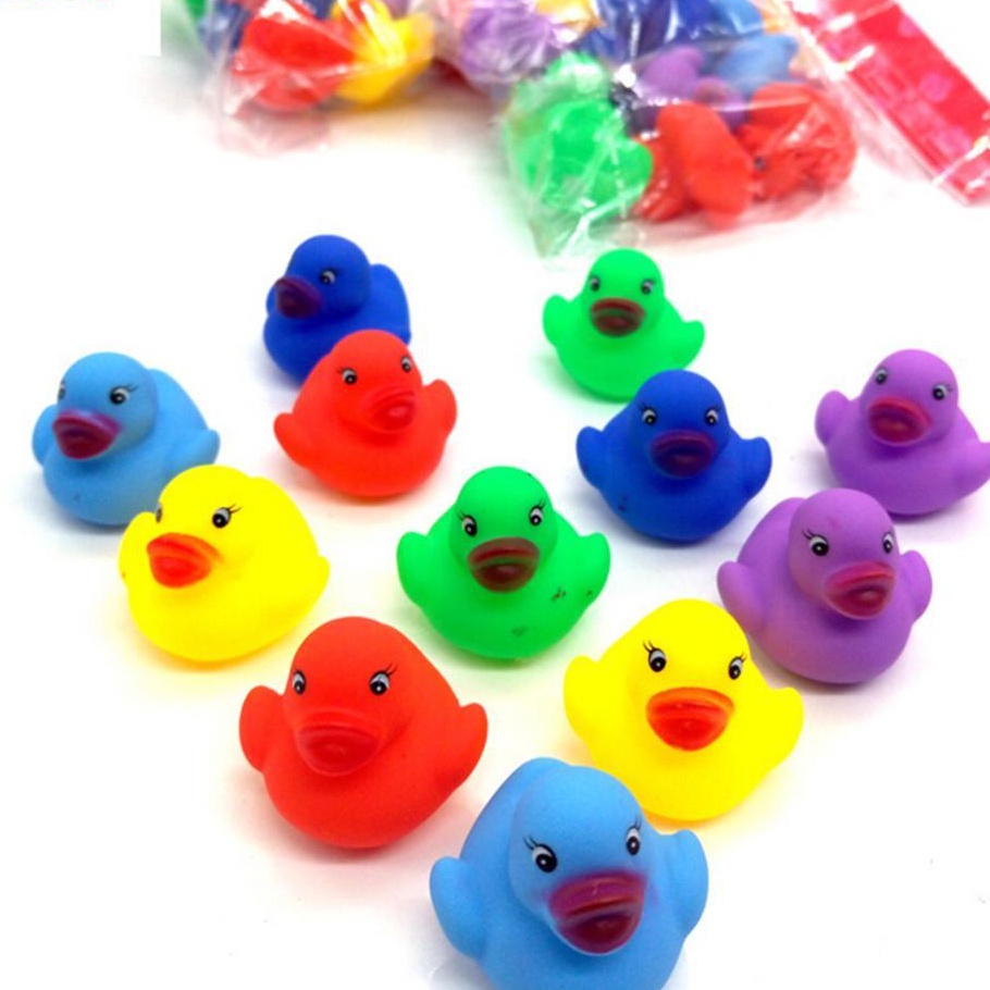 ECER 1 Pcs Mainan Bebek Mencicit Warna-Warni Bahan Karet Untuk Mandi Anak