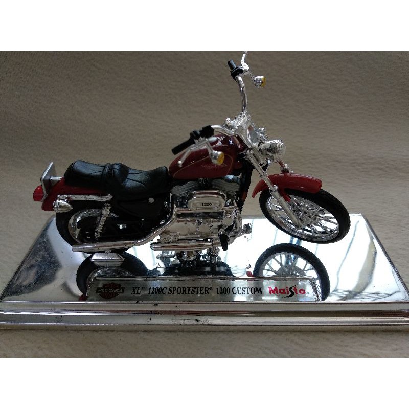 Miniature Diecast Motor Harley Davidson XL 1200C Sportster Custom