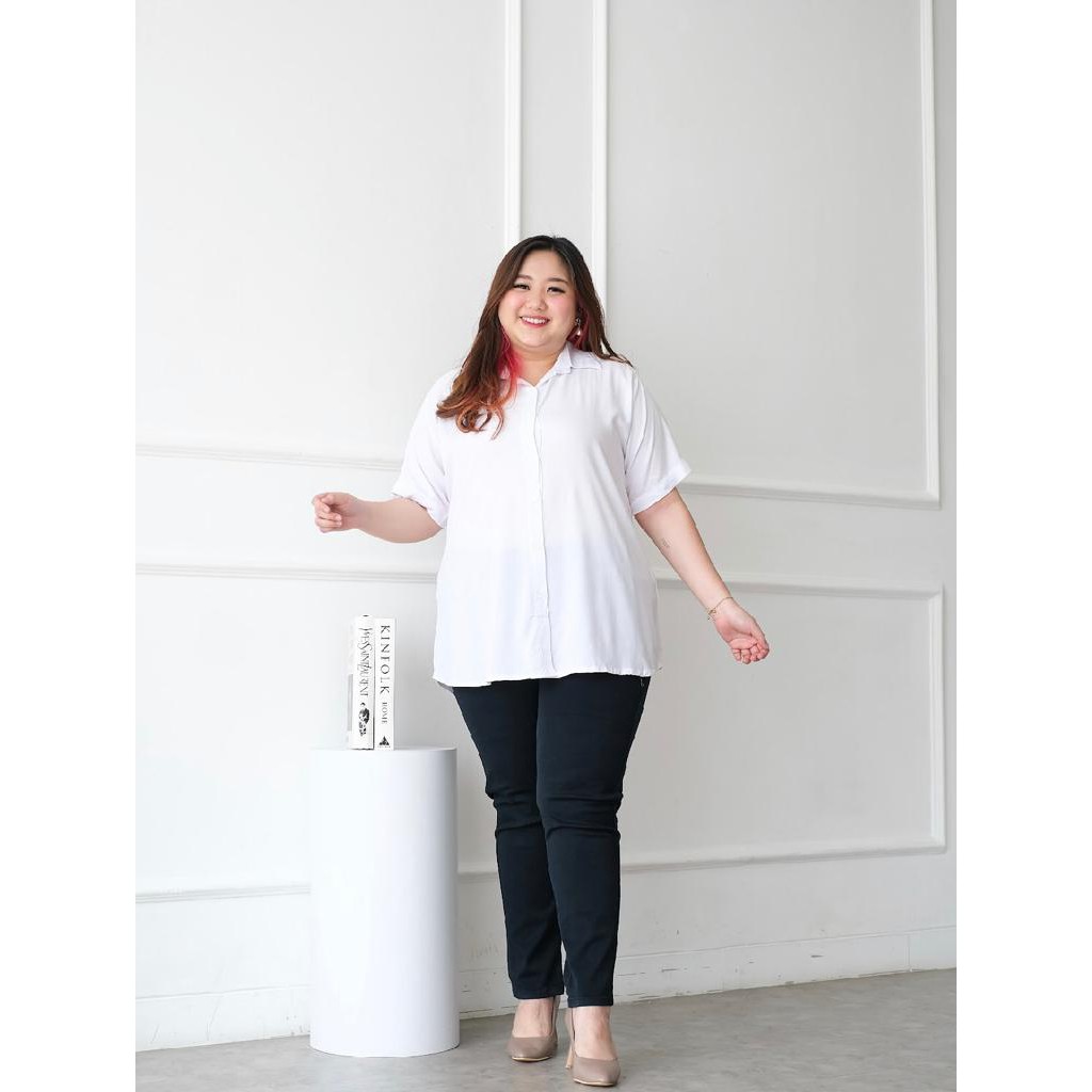 DINZLIE Baju Atasan Kemeja Wanita Basic Polos Lengan Pendek warna putih jumbo bigsize l xl xxl xxxl