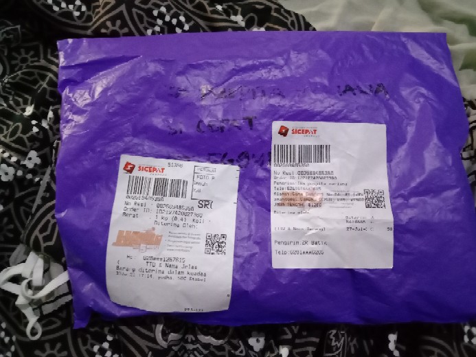 Couple Batik Semi Sutera Solo Kode 2900