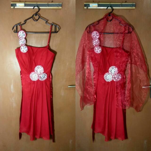Gaun Pesta Merah - Preloved