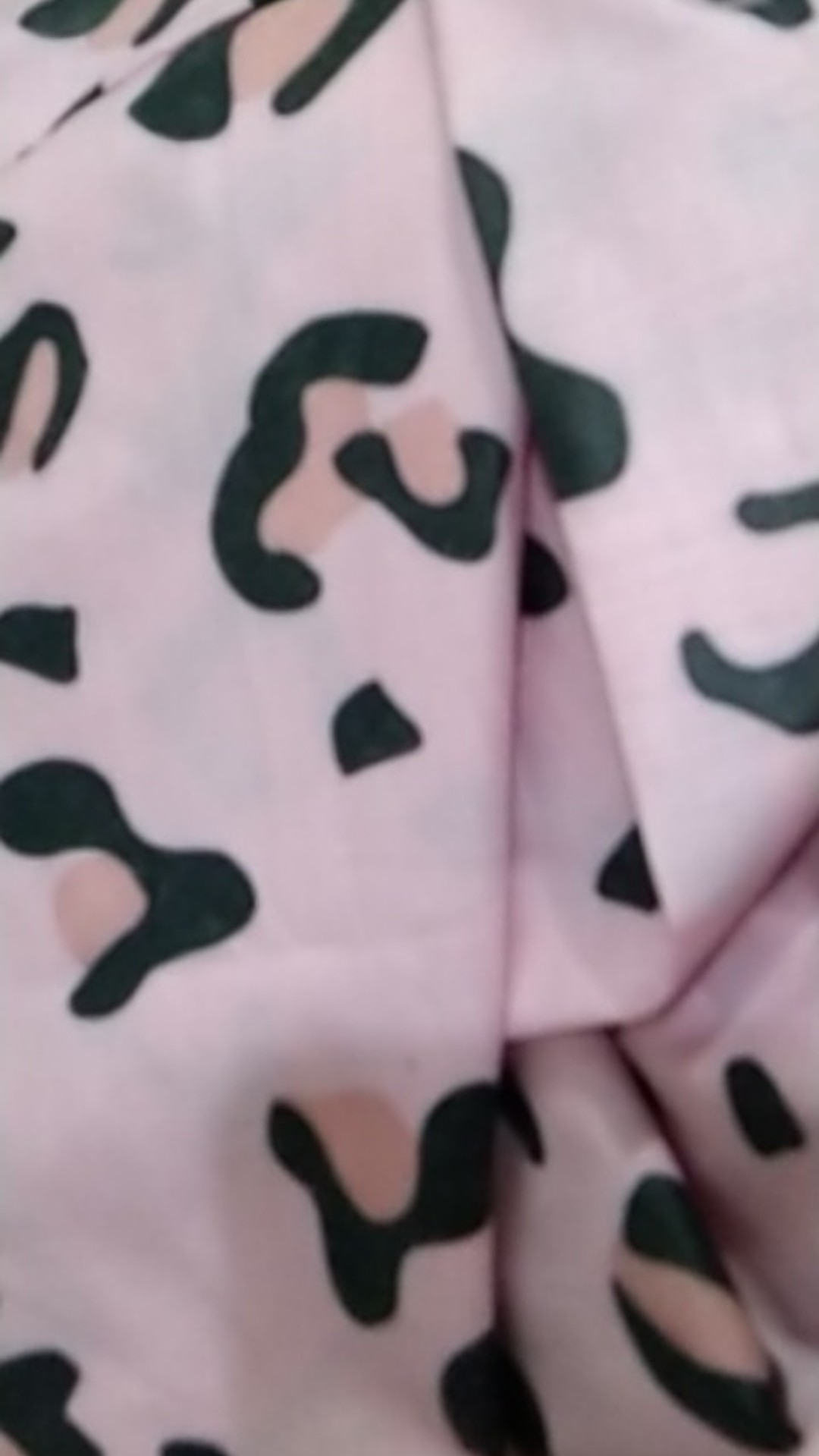 Sprei Magenta Leopard Pink