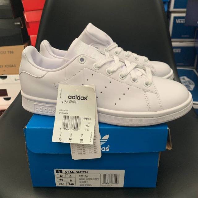 stan smith triple white leather