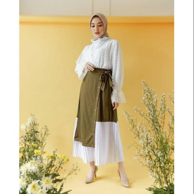 Uniqlo Skirt
