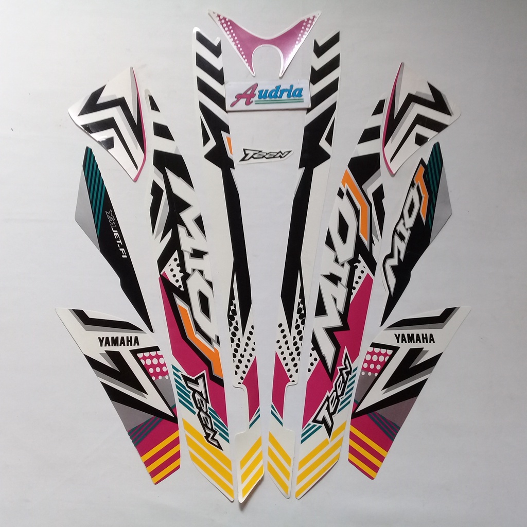 Striping sticker motor yamaha mio j teen 2013 putih-pink