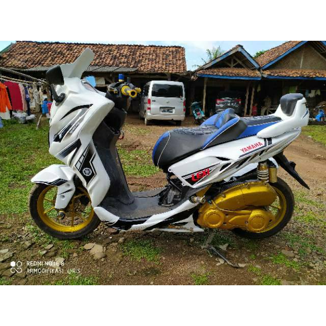 Variasi predator Yamaha Lexi