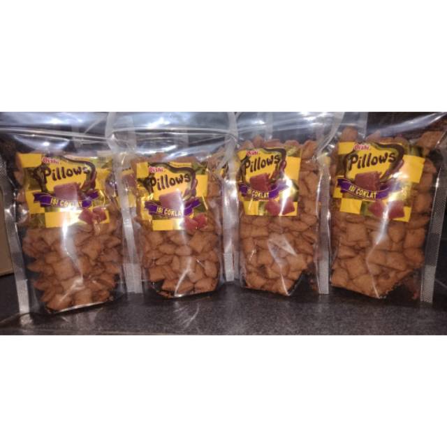 

Oishi pillow coklat 200gr
