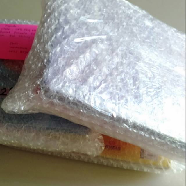 

Tambahan bublewrap / kertas kado