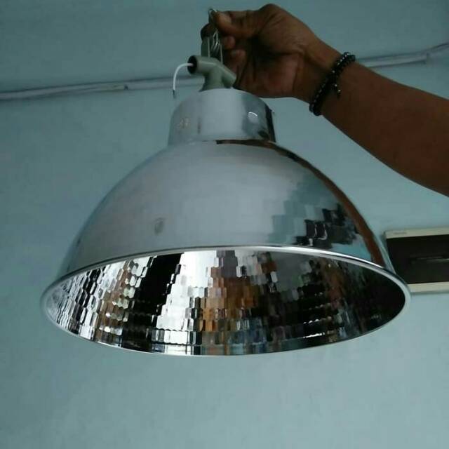 Kap Industri Reflector ( Diameter 12inch ) + Fiting WD E-27