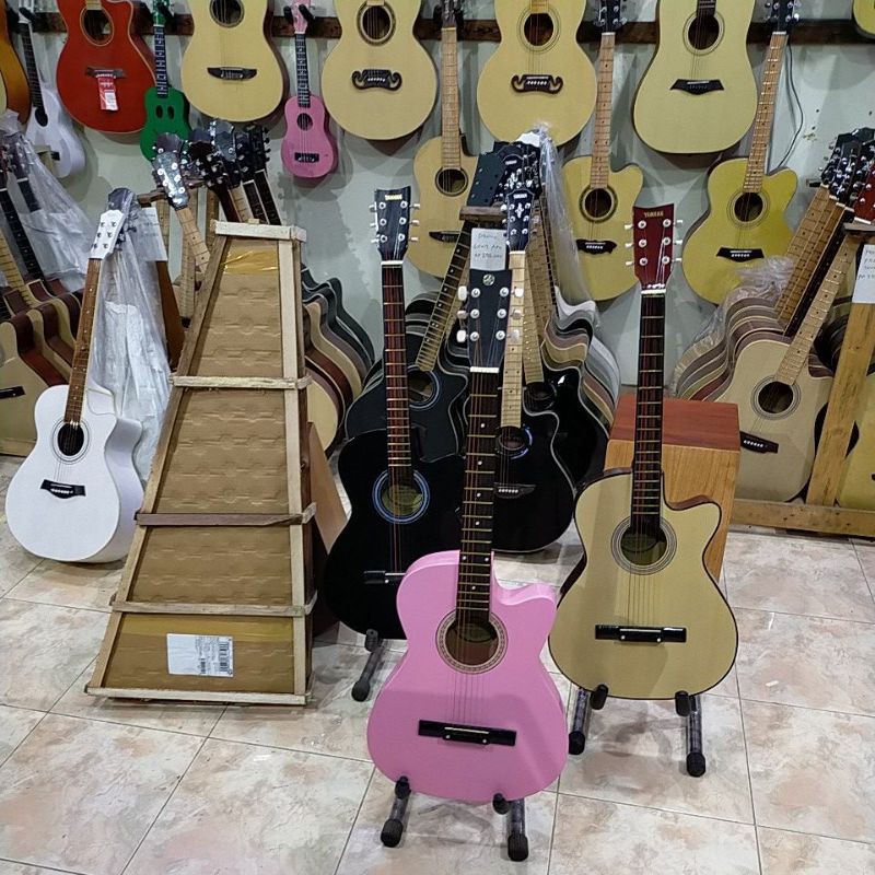 gitar akustik Yamaha untuk pemula