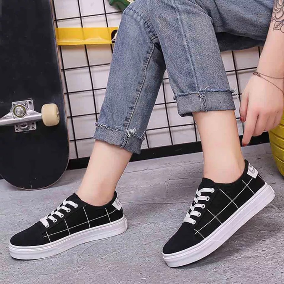 REFFI SEPATU WANITA SNEAKERS ELENNA KOREA SEPATU SEKOLAH WARNA MERAH HITAM PUTIH