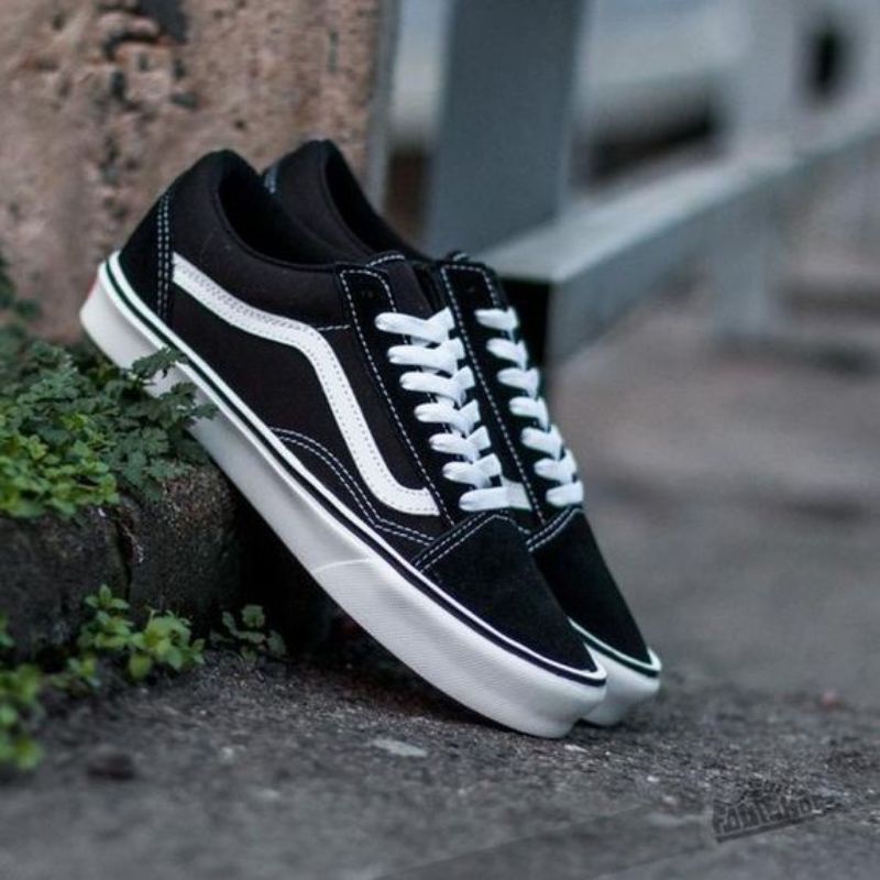 Sepatu Old Skool Vans Sekolah Hitam Putih Pria Wanita Casual Tali Grade Original