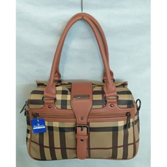 Tas Selempang Burberry 8977