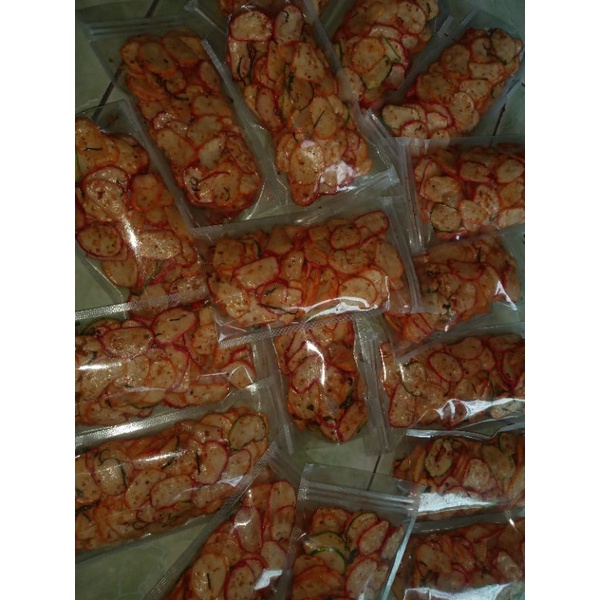 

kerupuk seblak pedas daun jeruk