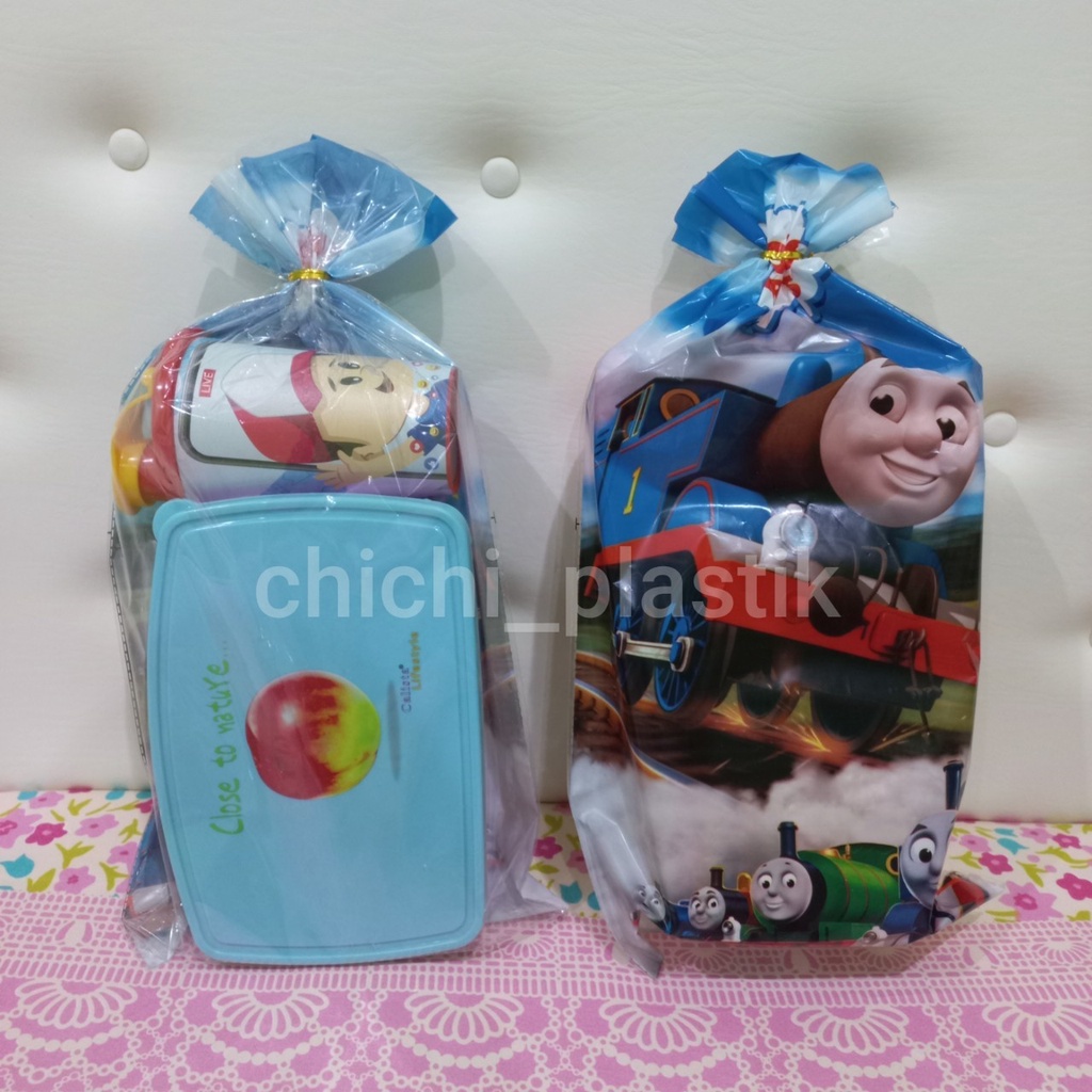 Paket bingkisan souvenir ulang tahun karakter anak tepak karakter besar botol