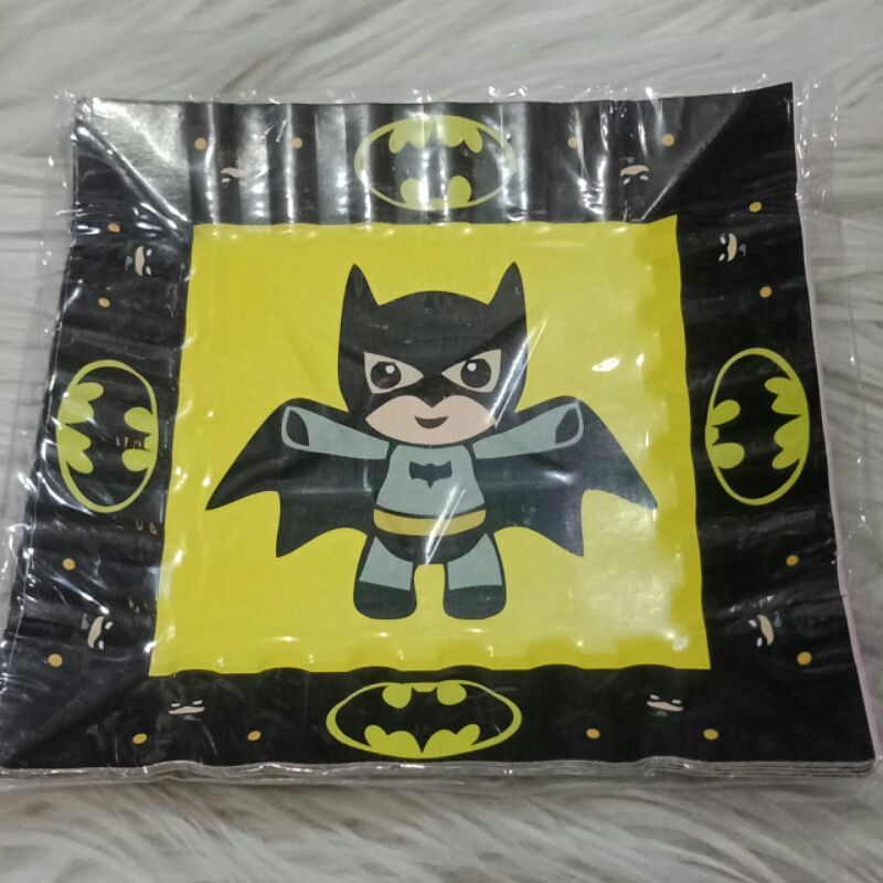 piring kue kecil ulang tahun karakter batman