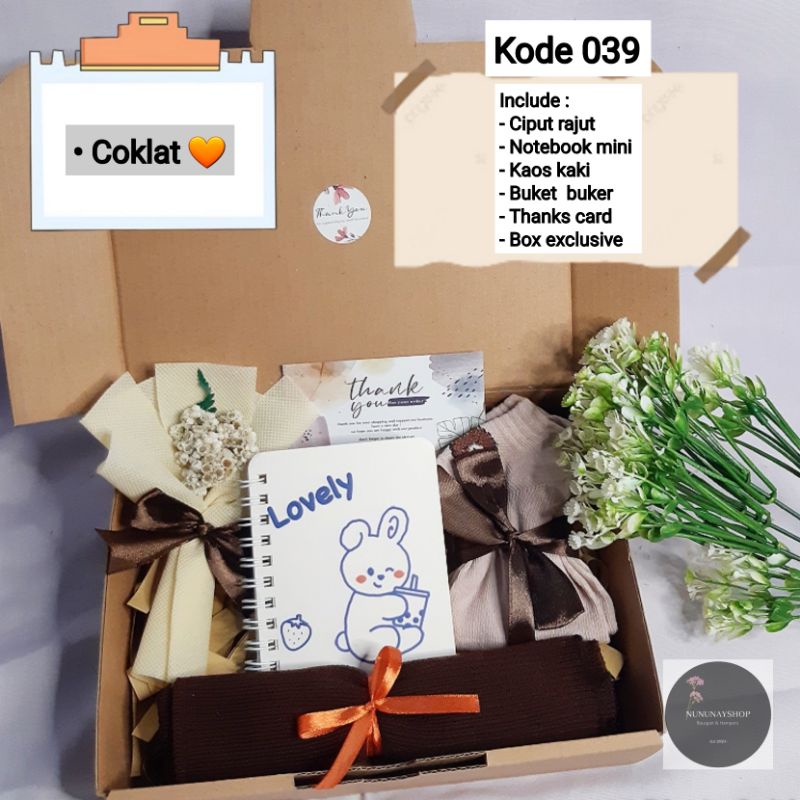 

(KODE 039) HAMPERS GIFT KADO KECE KEKINIAN CEWE ULTAH WISUDA SEMPRO VALENTINE'S DAY KADO TERMURAH KEBUMEN