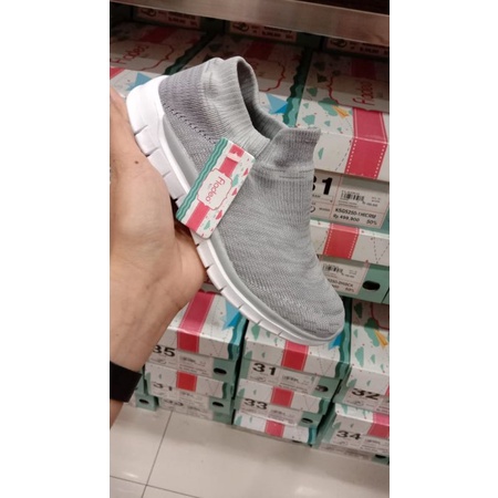 Sepatu anak Fladeo