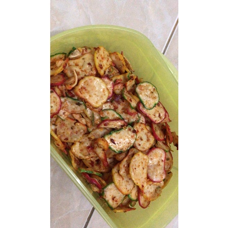 

kripik warna warni pedas gurih