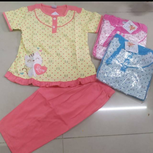Babydoll amro ukuran sml, celana 3/4label putih 3-5 tahun