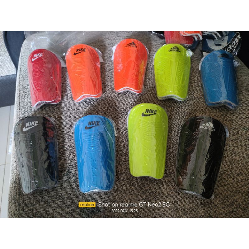 Deker/Bengkap Futsal Murah Emboss