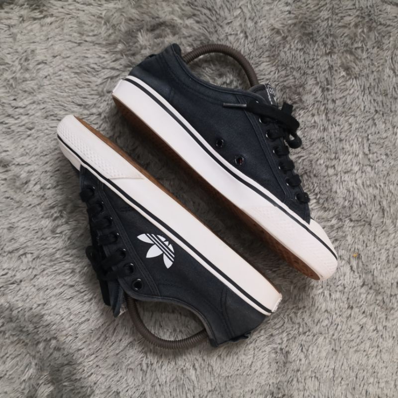 adidas nizza trefoil