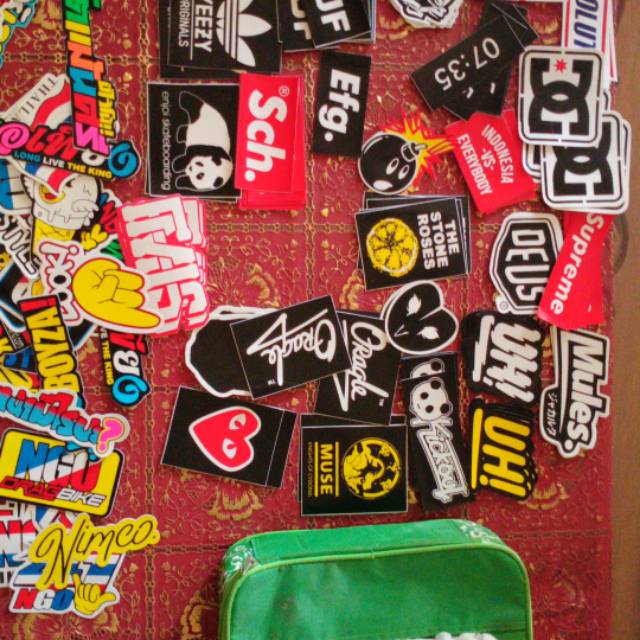 

STIKER BRAND DISTRO [BISA PILIH] TIDAK ACAK