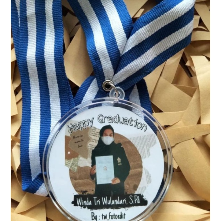 Mendali/Samir wisuda
